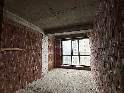 Satılır 3 otaqlı mənzil 128.8 m²