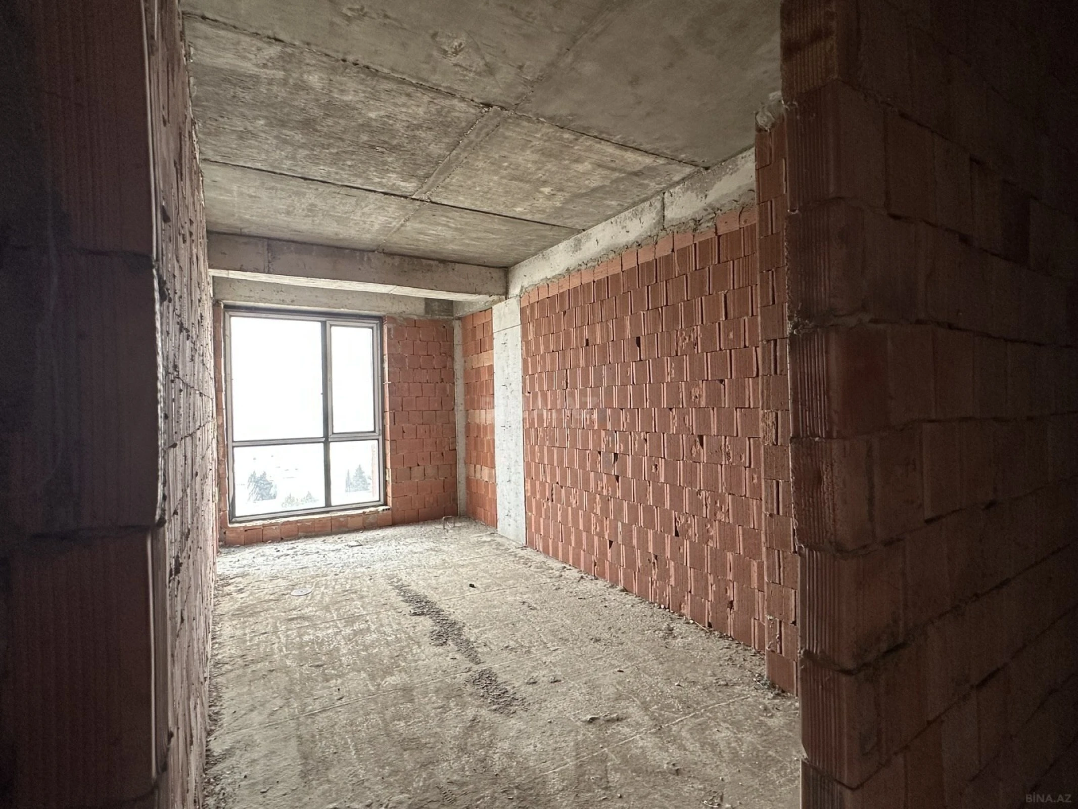 Satılır 3 otaqlı mənzil 128.8 m²