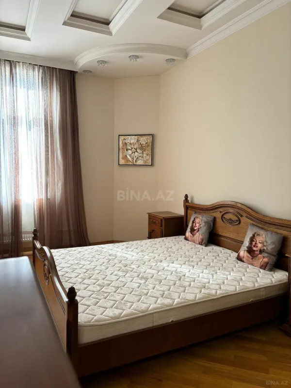 Kirayə verilir 3 otaqlı mənzil 110 m²