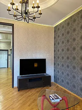 Kirayə verilir 3 otaqlı mənzil 110 m²