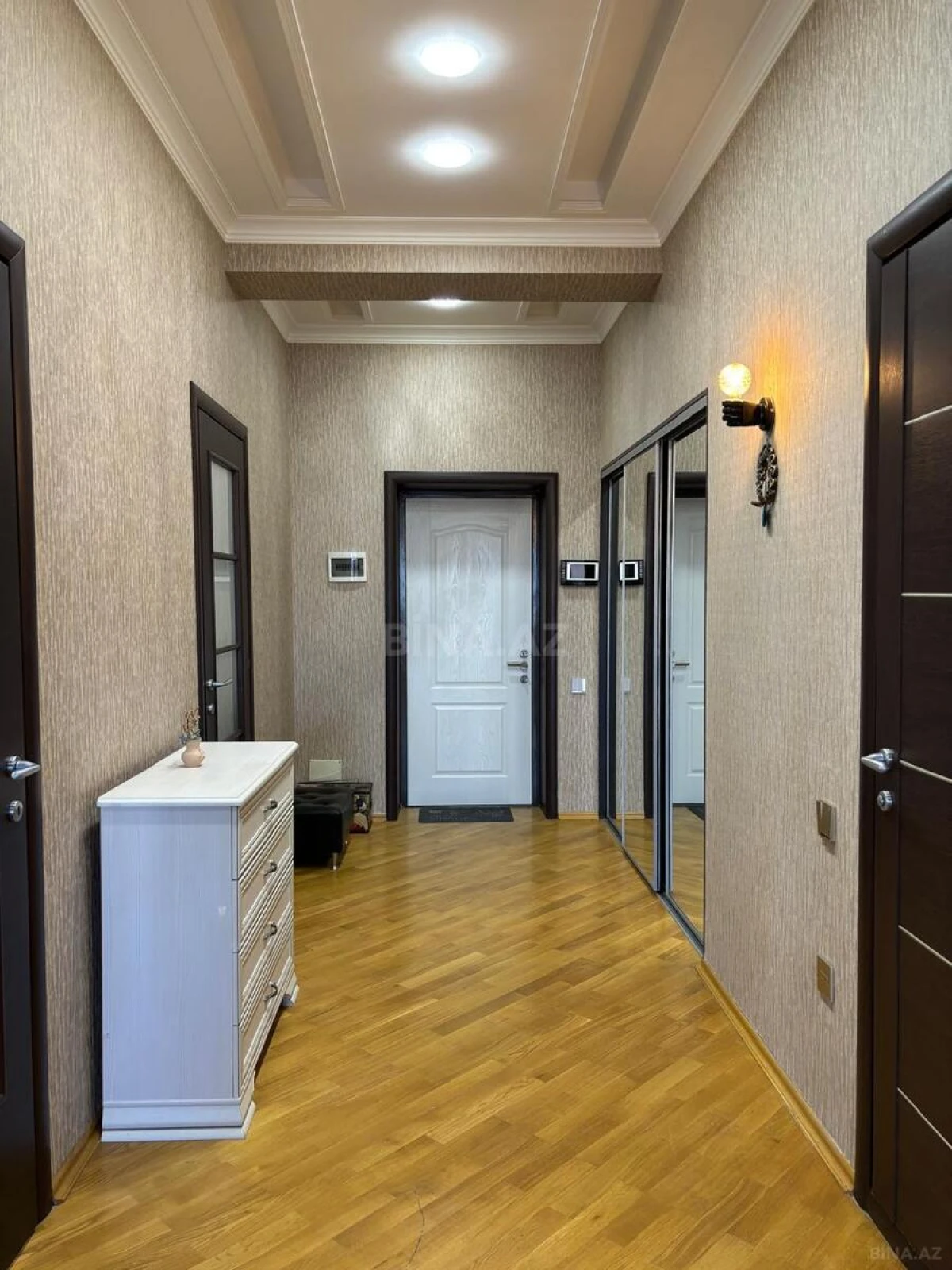 Kirayə verilir 3 otaqlı mənzil 110 m²