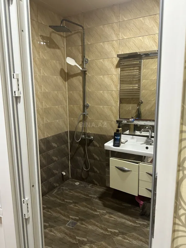 Satılır 2 otaqlı mənzil 65 m²