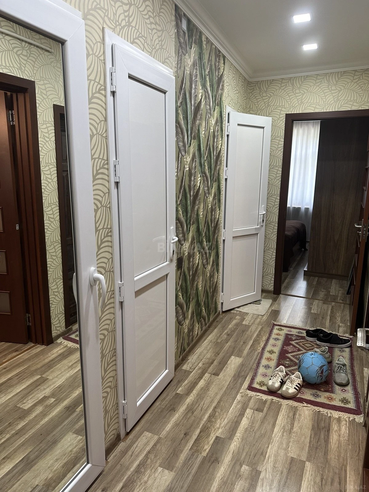 Satılır 2 otaqlı mənzil 65 m²