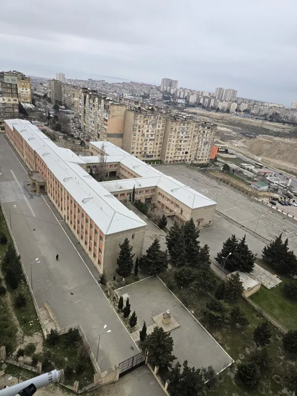 Satılır 2 otaqlı mənzil 63 m²