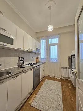 Satılır 2 otaqlı mənzil 63 m²
