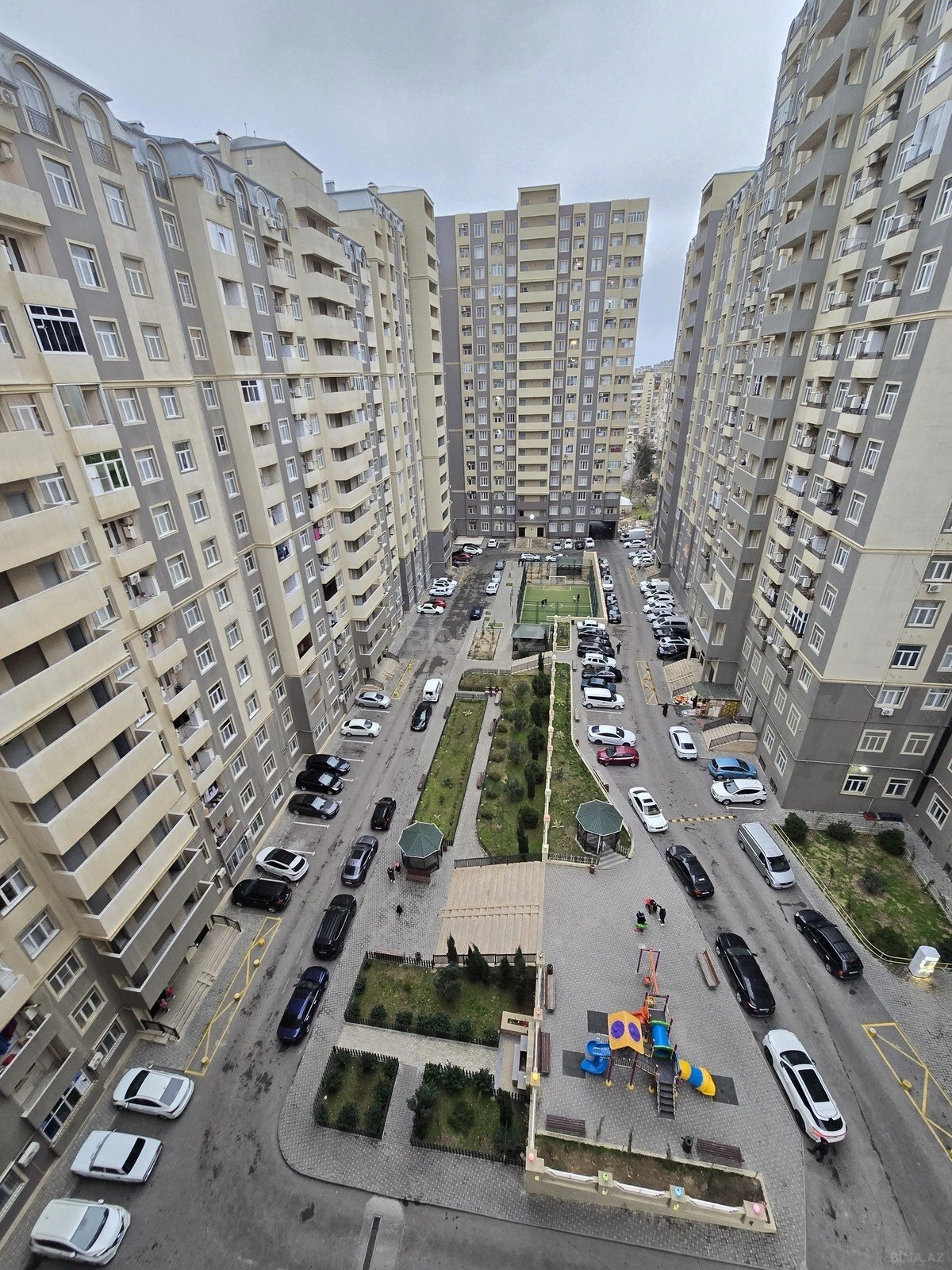 Satılır 2 otaqlı mənzil 63 m²