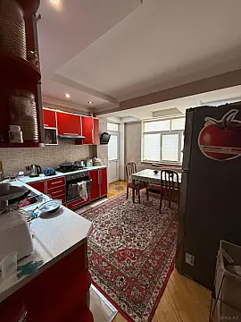 Satılır 3 otaqlı mənzil 106 m²