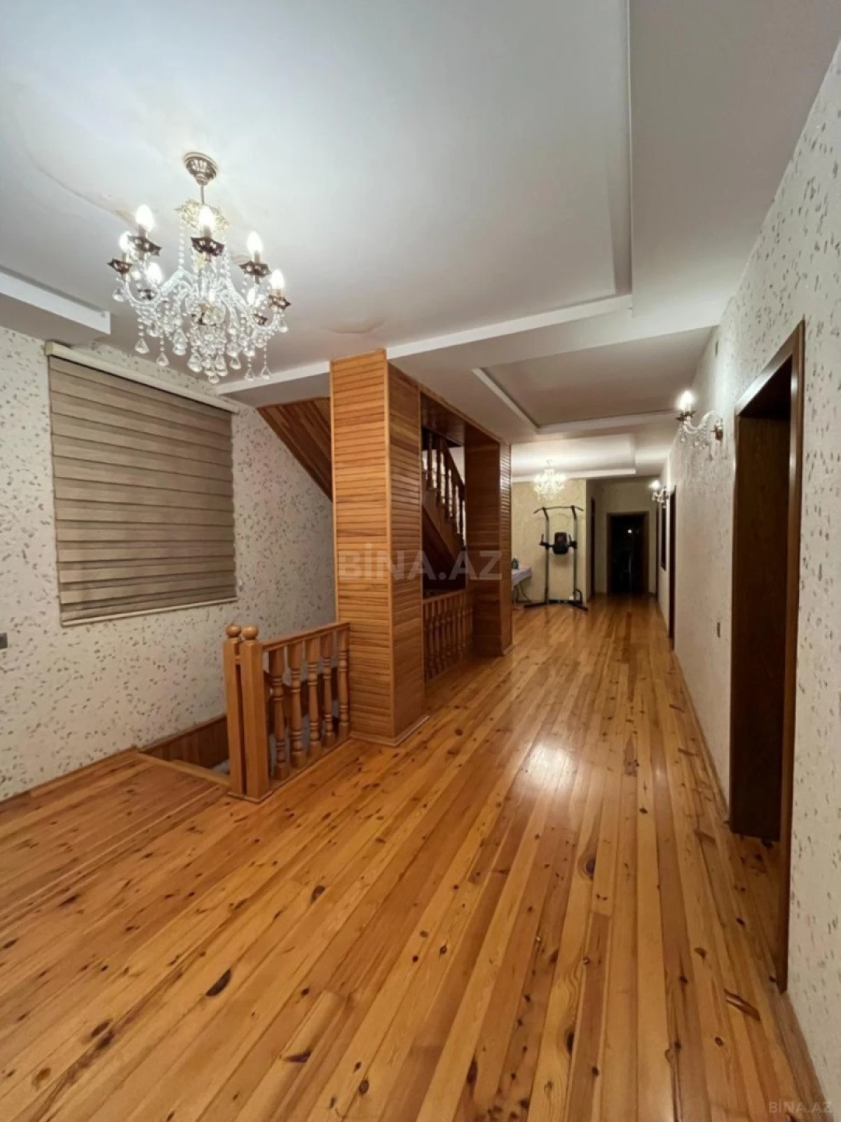 Satılır 7 otaqlı həyət evi 500 m²