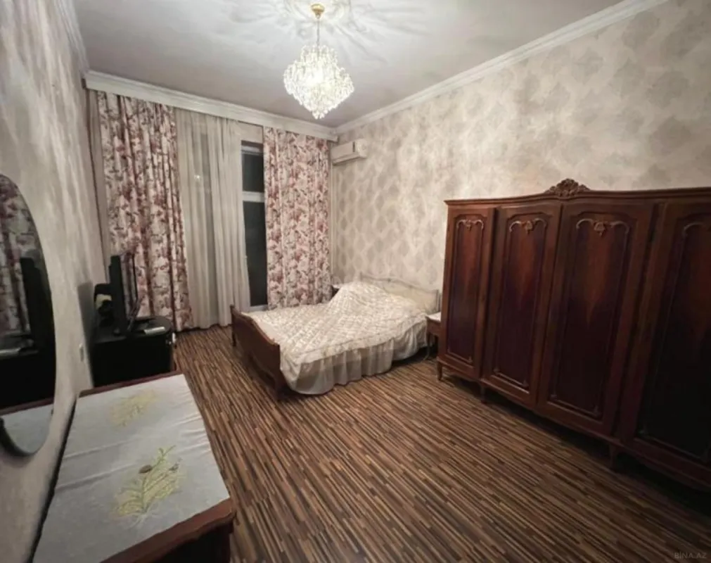 Satılır 3 otaqlı mənzil 90 m²