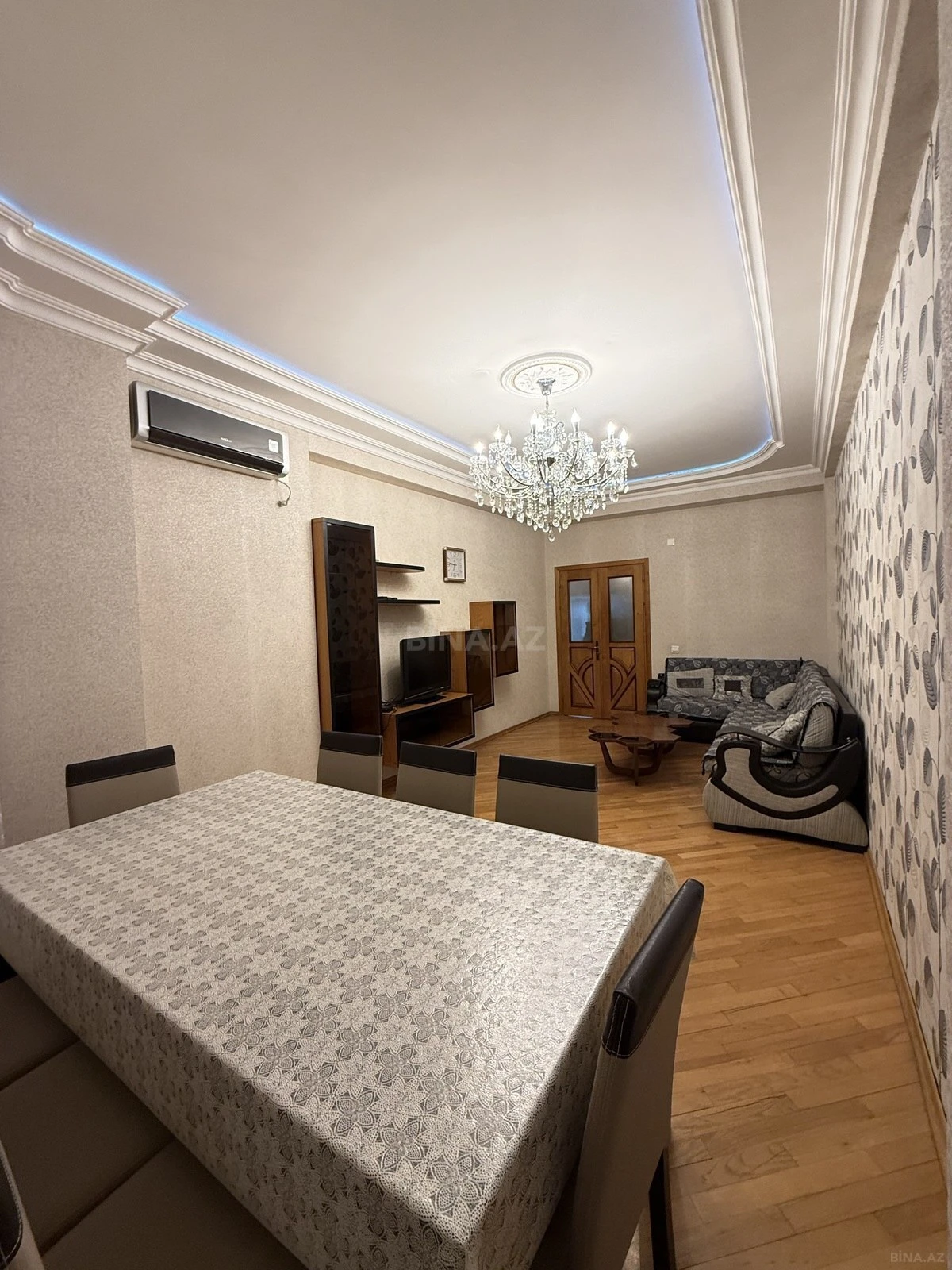 Satılır 3 otaqlı mənzil 110 m²