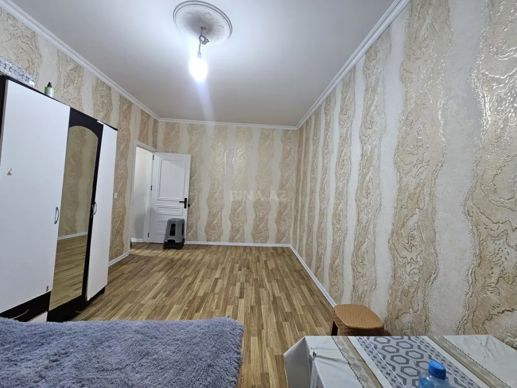 Satılır 2 otaqlı mənzil 42 m²
