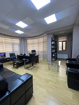 Kirayə verilir 7 otaqlı mənzil 220 m² — Bakı, Nərimanov 7 otaq 220.00 m²