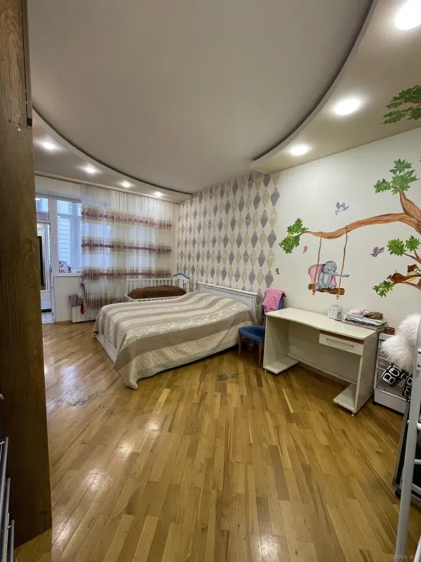 Satılır 2 otaqlı mənzil 90 m²
