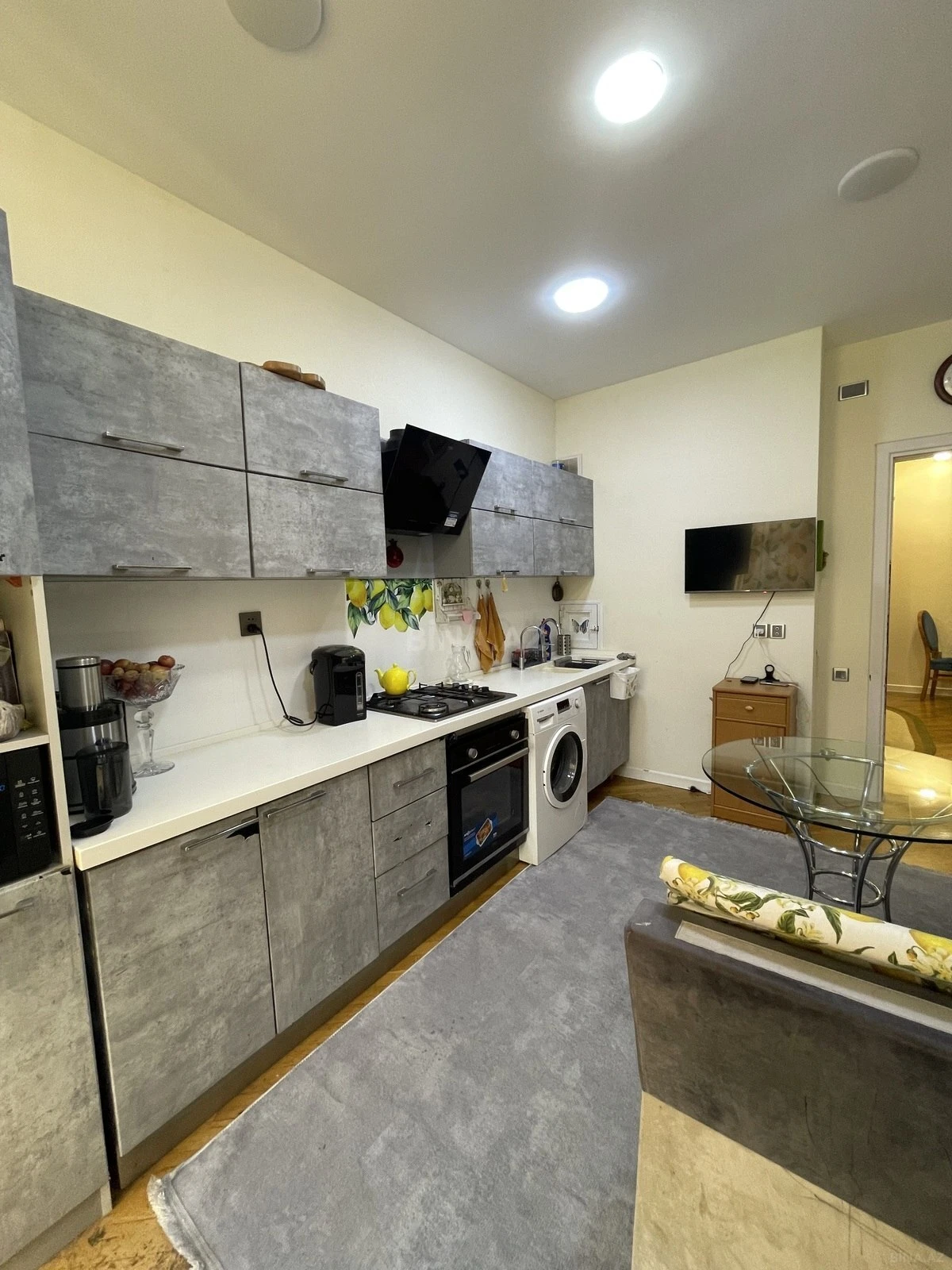 Satılır 2 otaqlı mənzil 90 m²