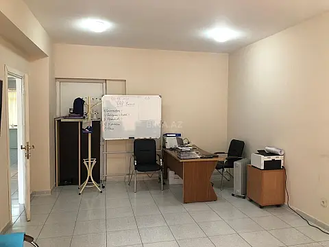 Kirayə verilir obyekt 130 m²