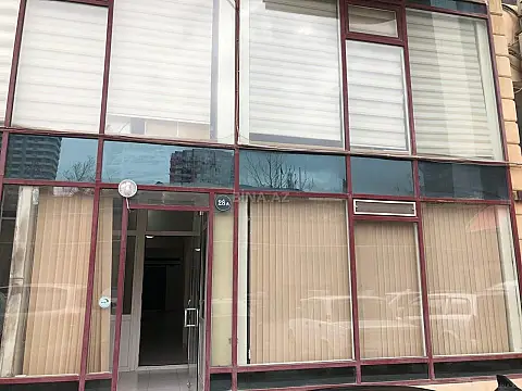 Kirayə verilir obyekt 130 m² — Bakı, Memar Əcəmi yanı 130.00 m²