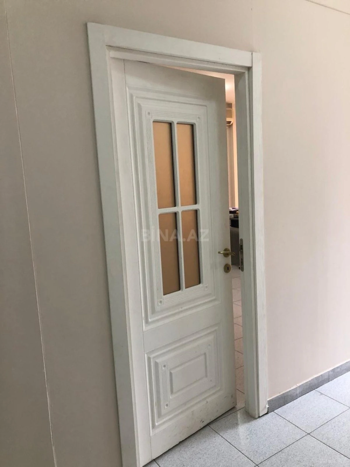 Kirayə verilir obyekt 130 m²