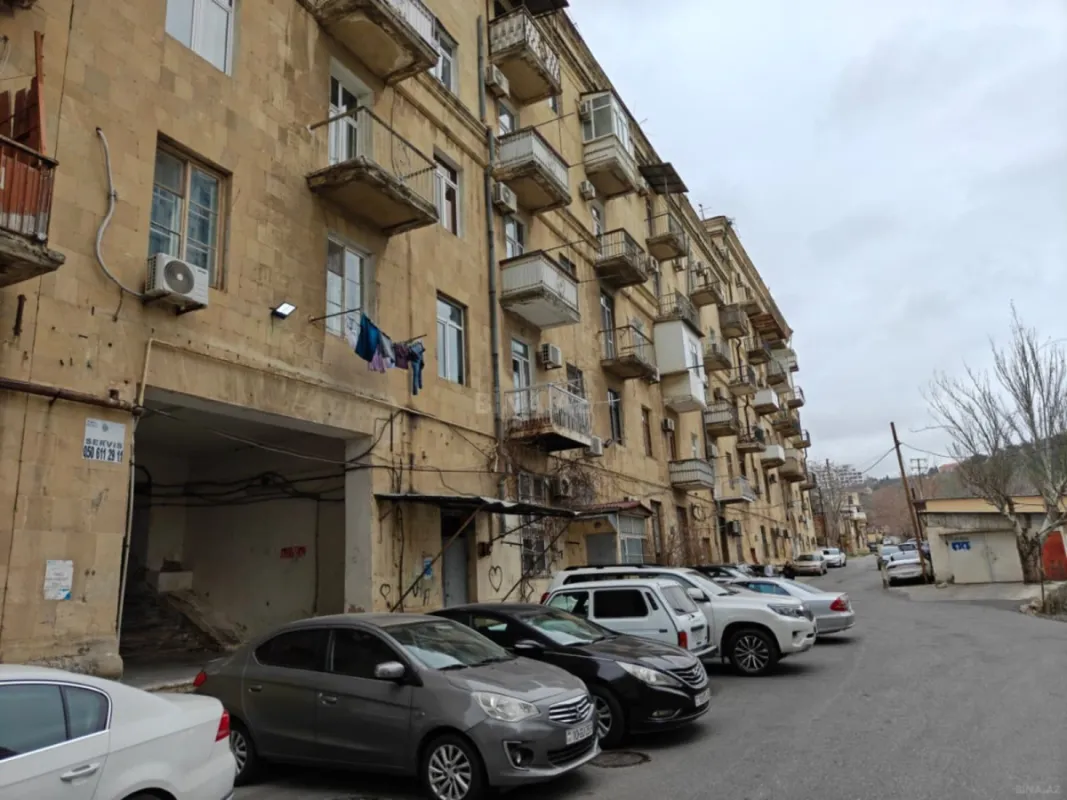 Satılır 2 otaqlı mənzil 49.5 m²