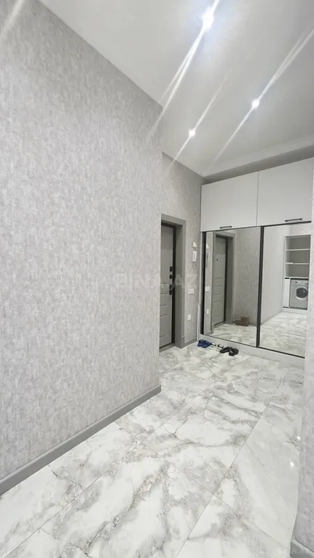 Kirayə verilir 2 otaqlı mənzil 100 m²