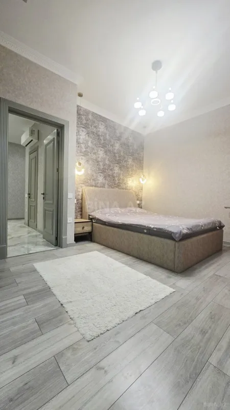 Kirayə verilir 2 otaqlı mənzil 100 m²