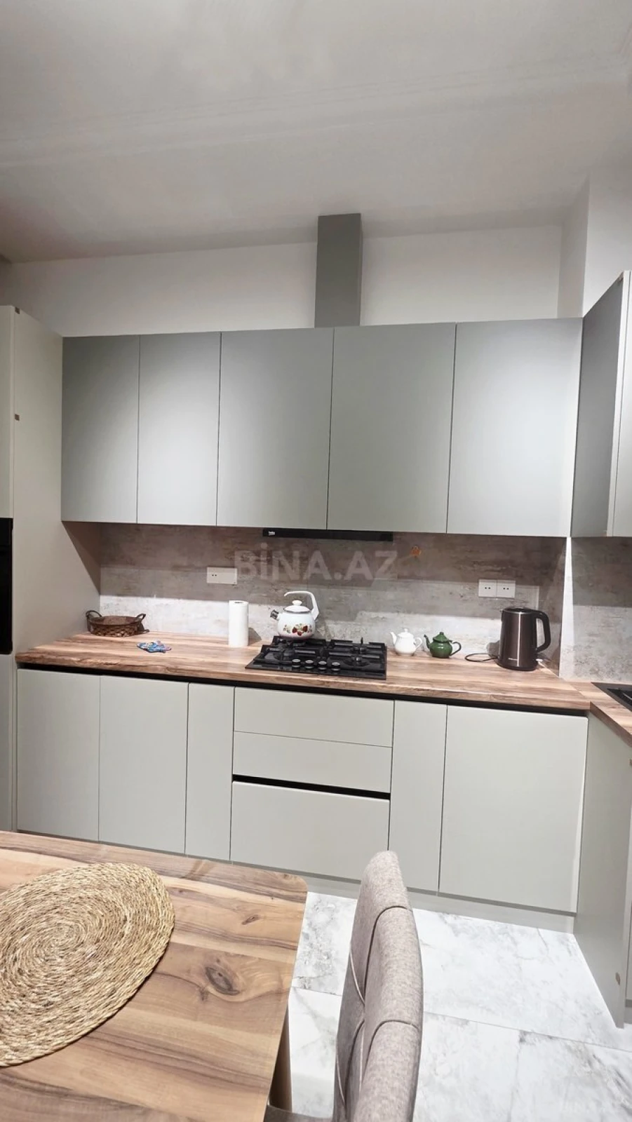 Kirayə verilir 2 otaqlı mənzil 100 m²