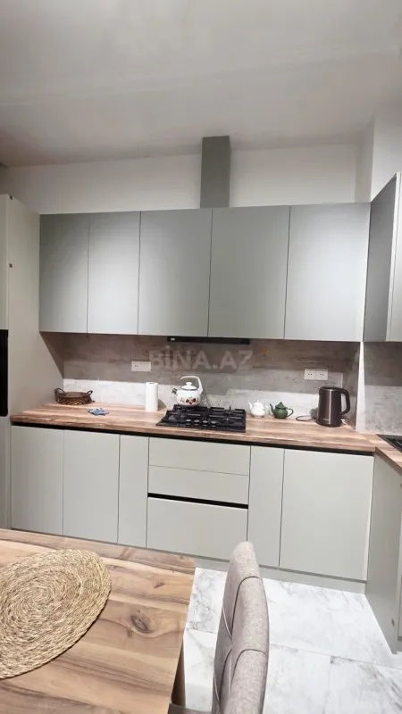 Kirayə verilir 2 otaqlı mənzil 100 m²