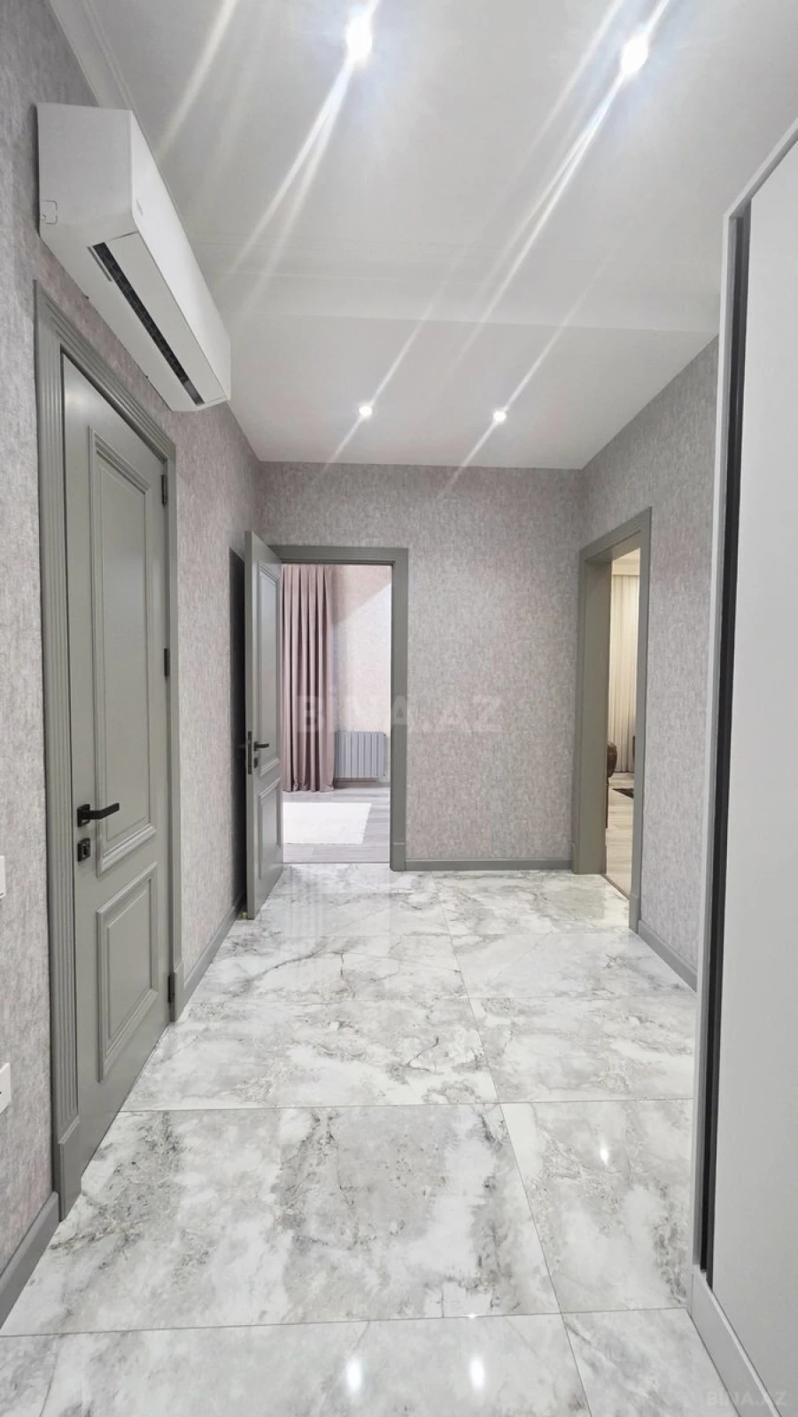 Kirayə verilir 2 otaqlı mənzil 100 m²