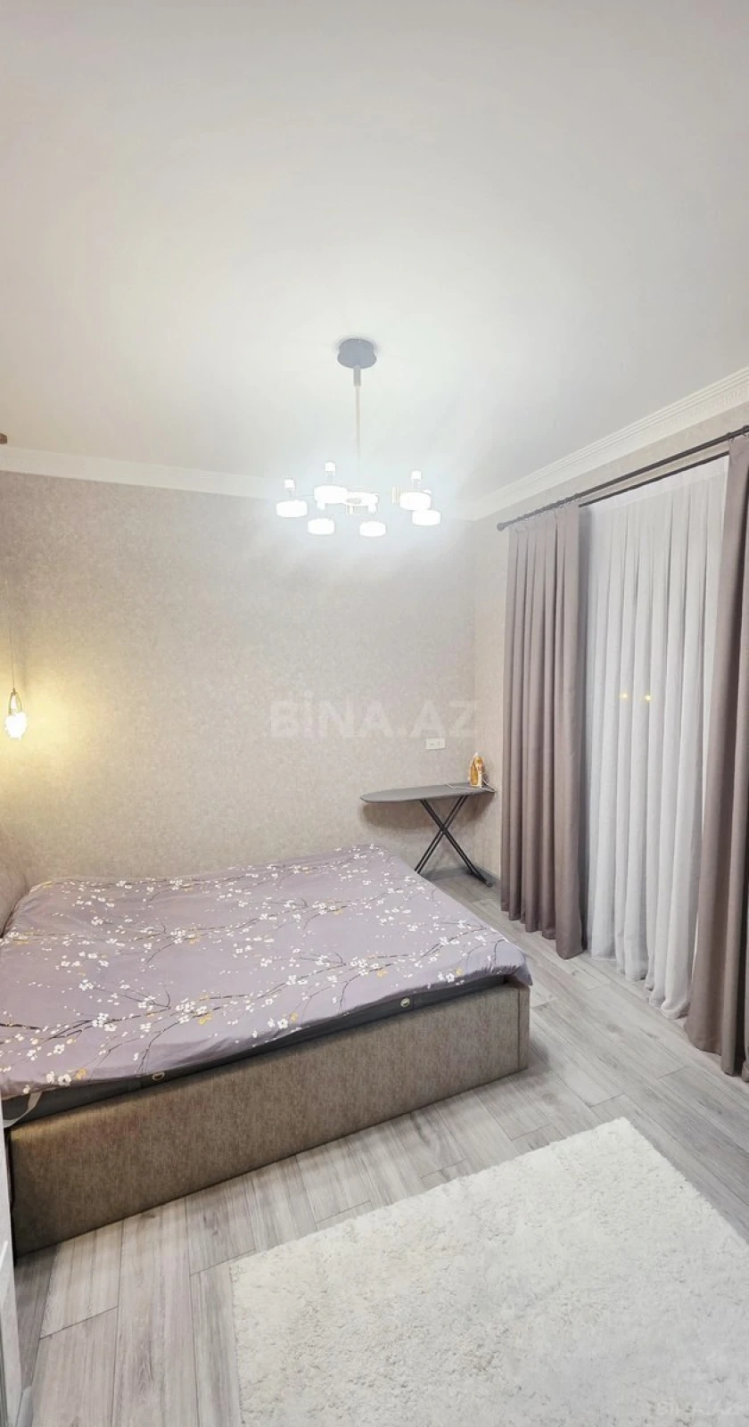 Kirayə verilir 2 otaqlı mənzil 100 m²