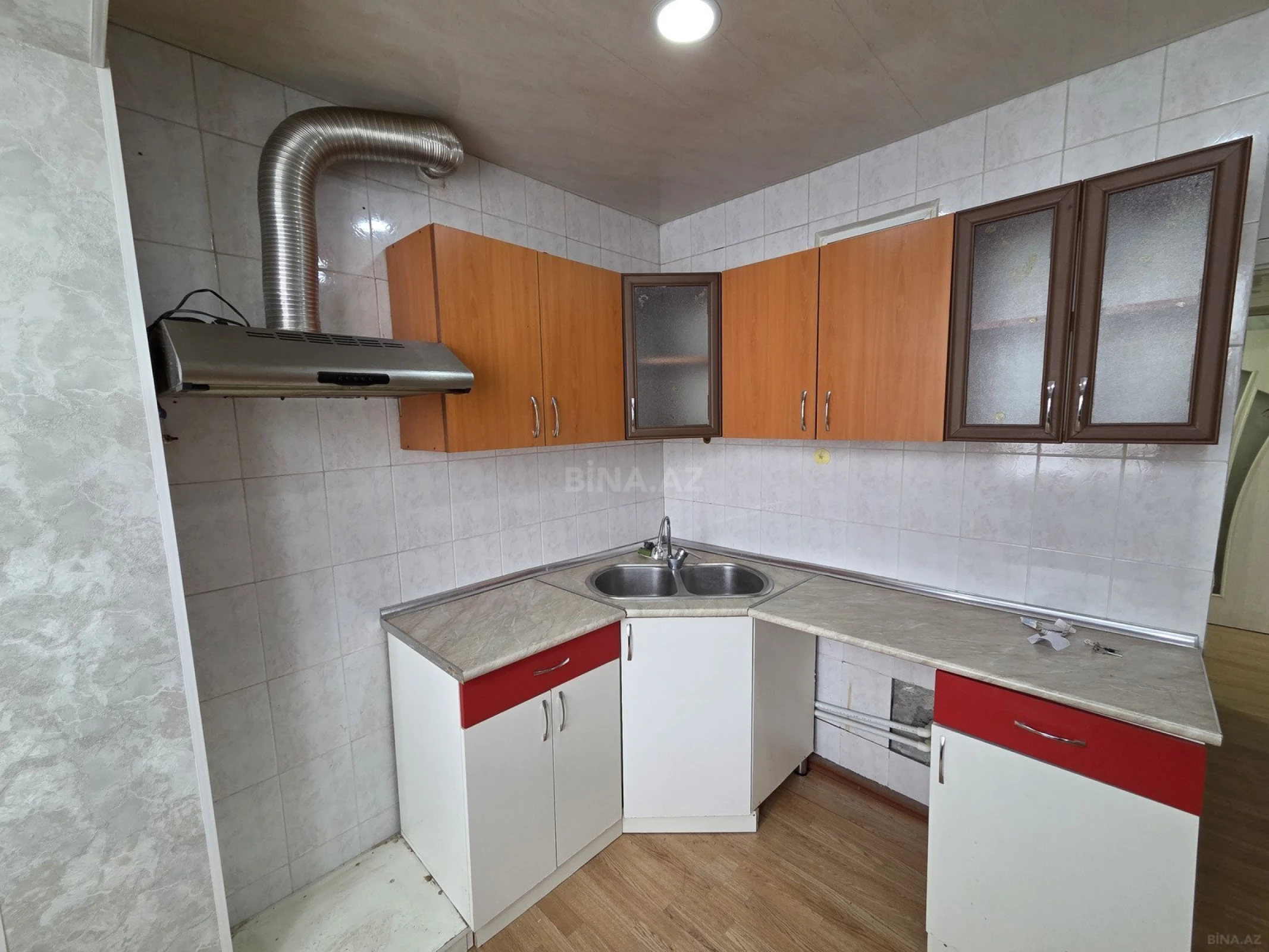 Satılır 1 otaqlı mənzil 50 m²