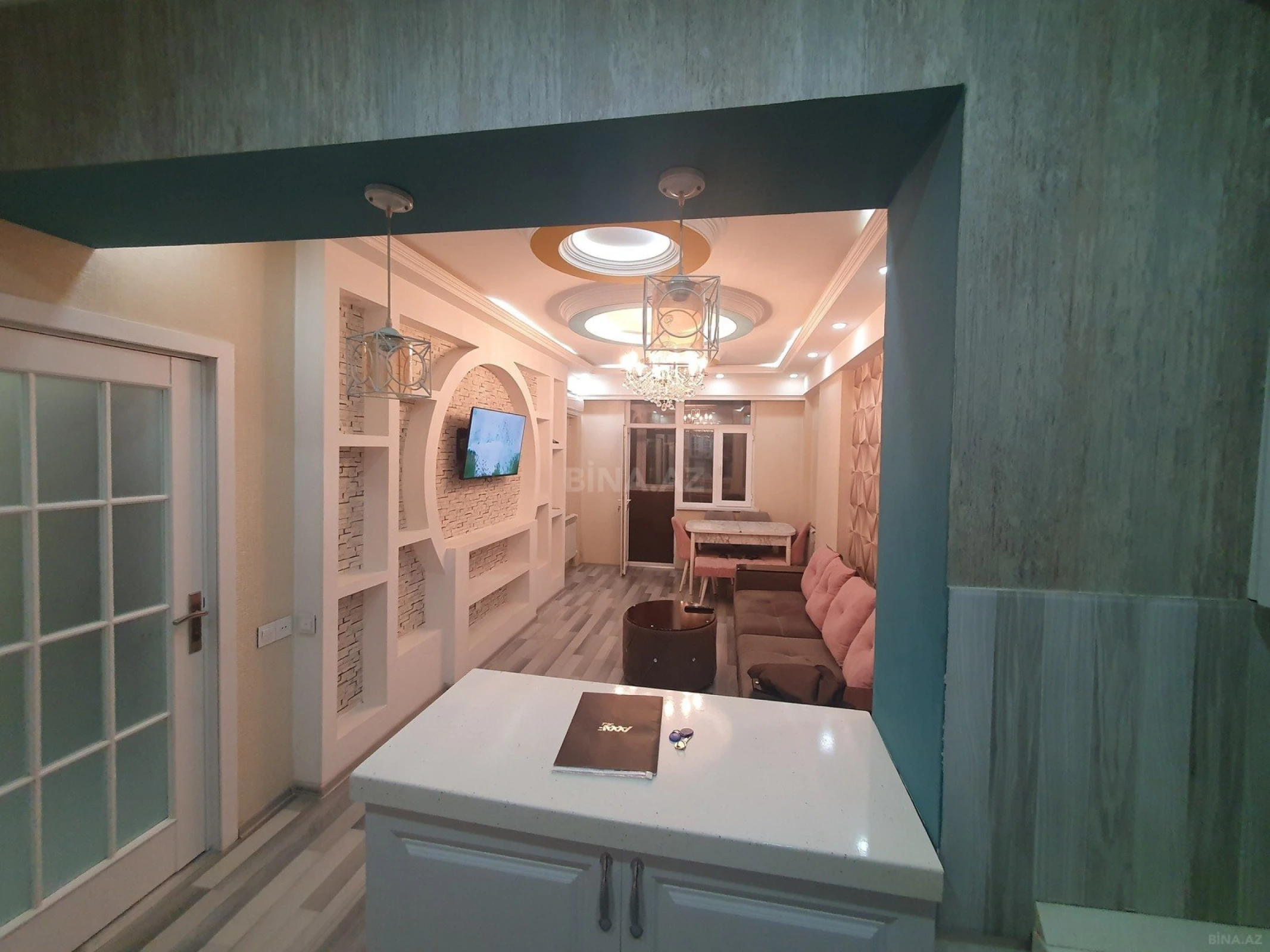 Kirayə verilir 2 otaqlı mənzil 55 m²