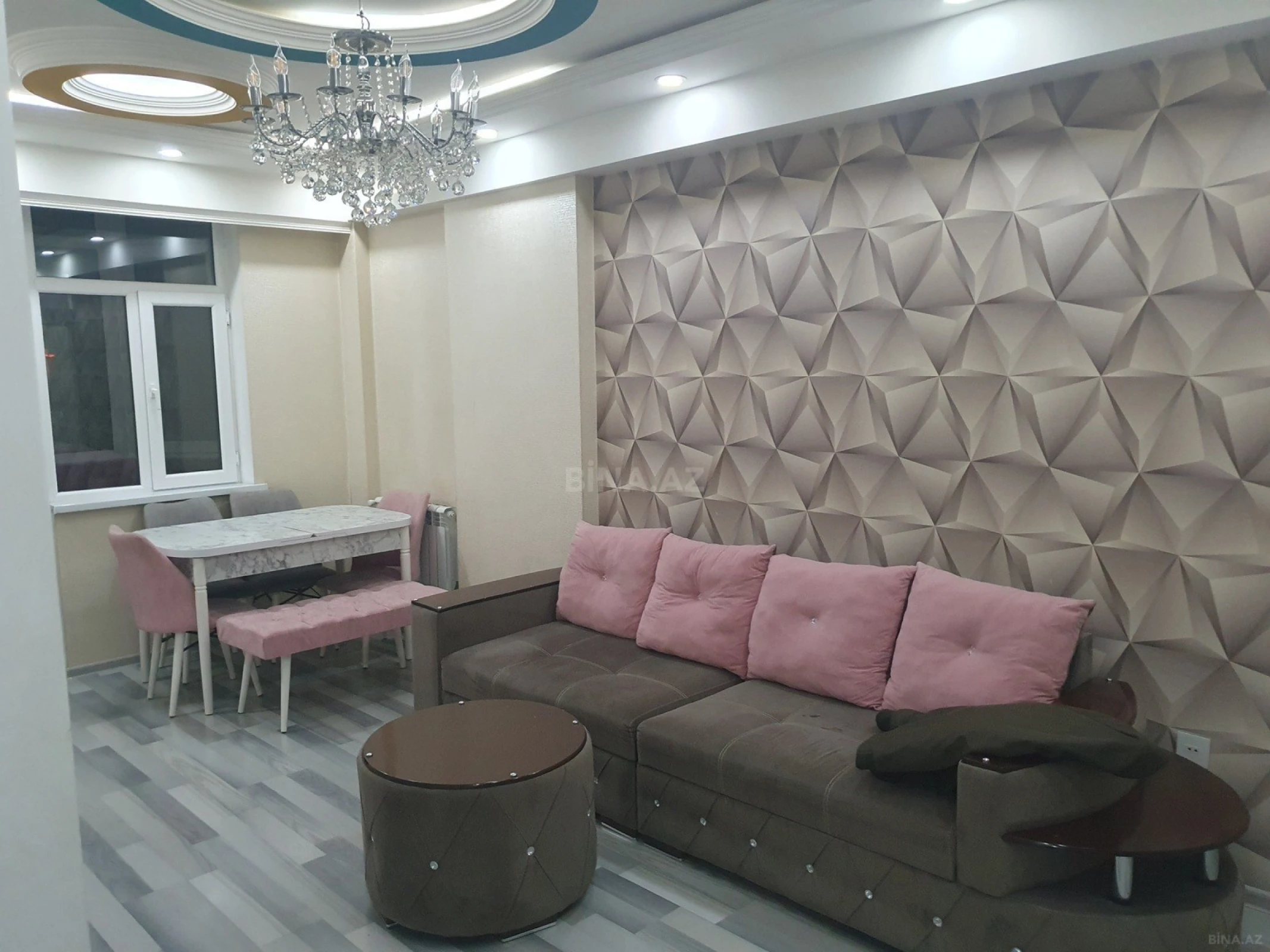Kirayə verilir 2 otaqlı mənzil 55 m²