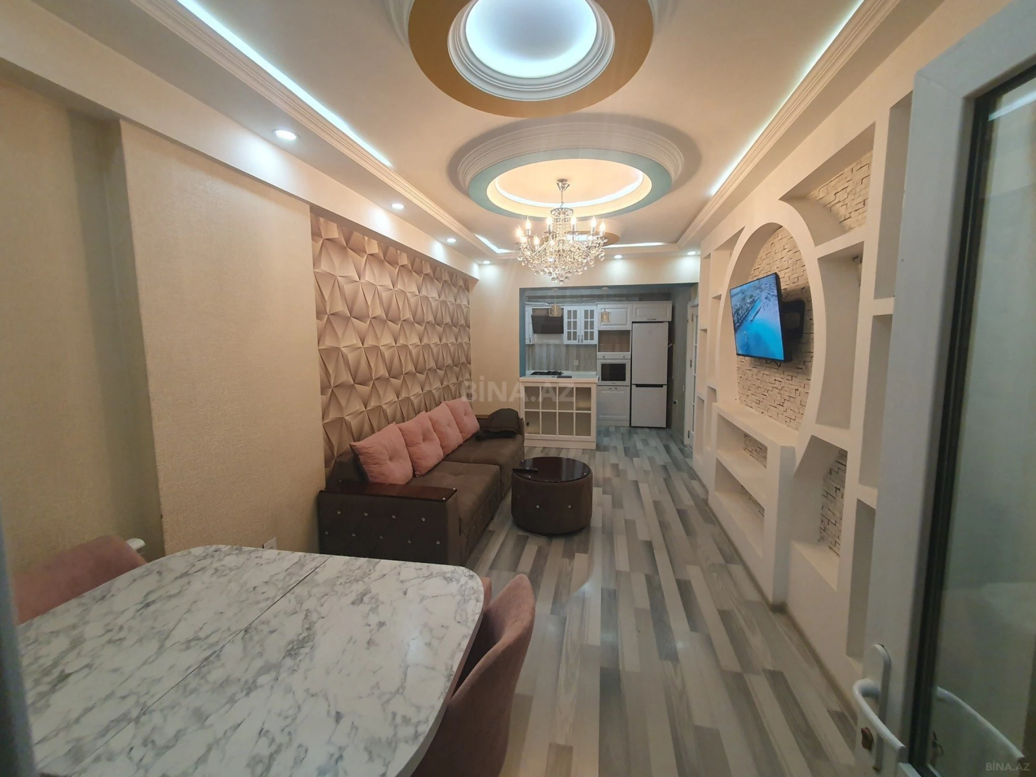 Kirayə verilir 2 otaqlı mənzil 55 m²
