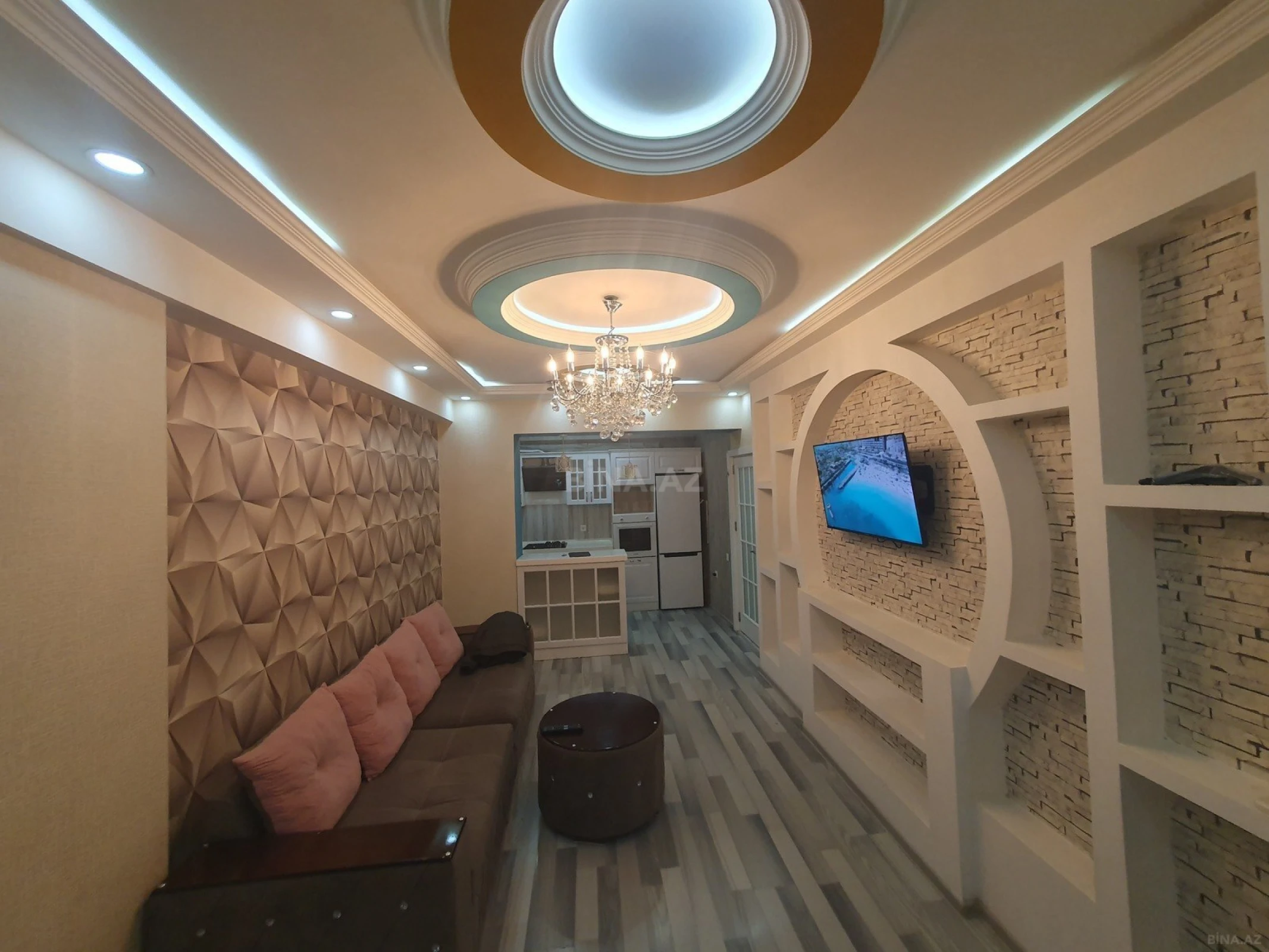 Kirayə verilir 2 otaqlı mənzil 55 m²