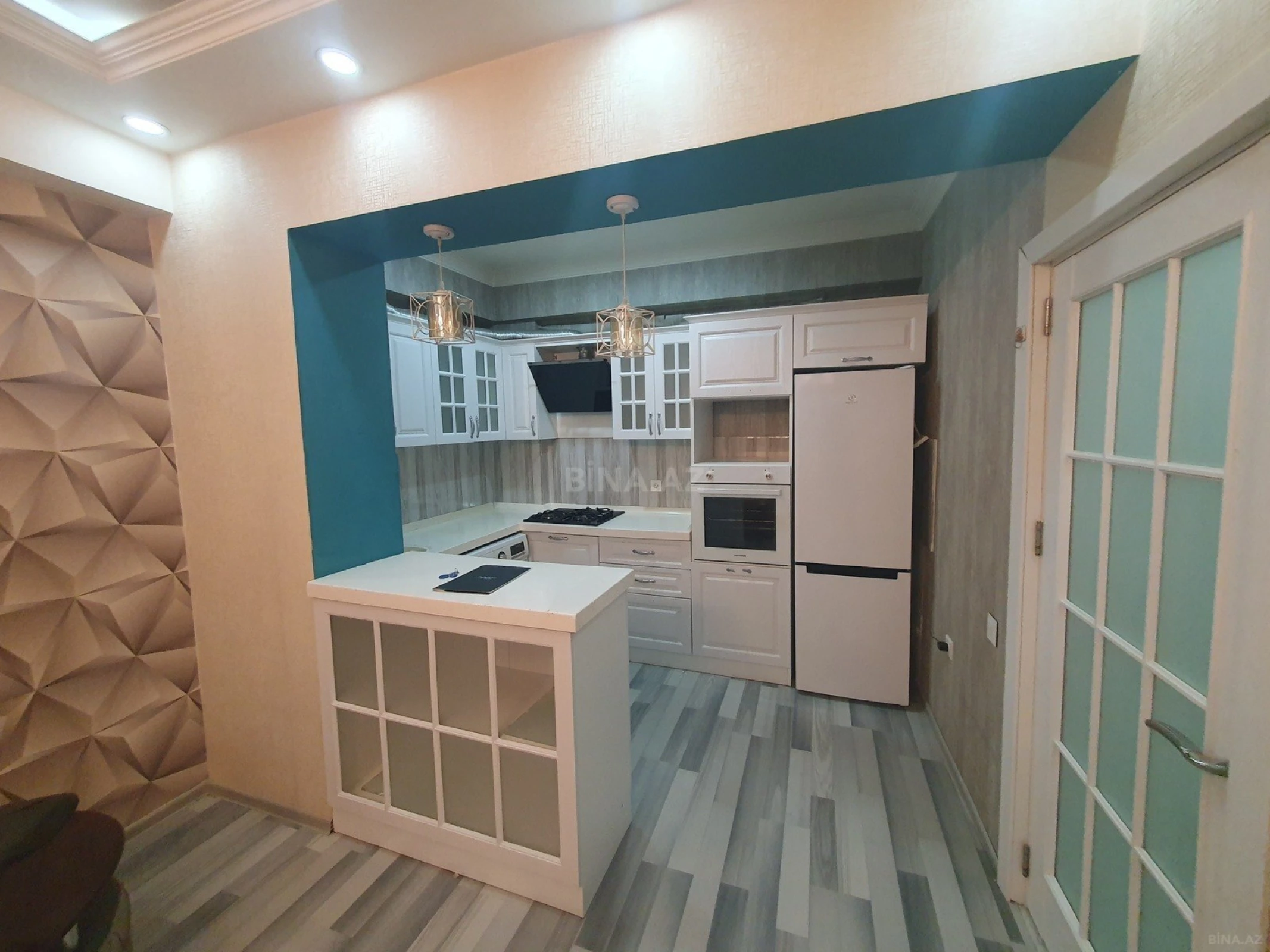 Kirayə verilir 2 otaqlı mənzil 55 m²