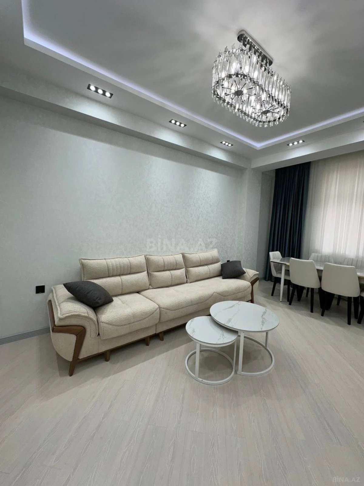 Satılır 2 otaqlı mənzil 54 m²