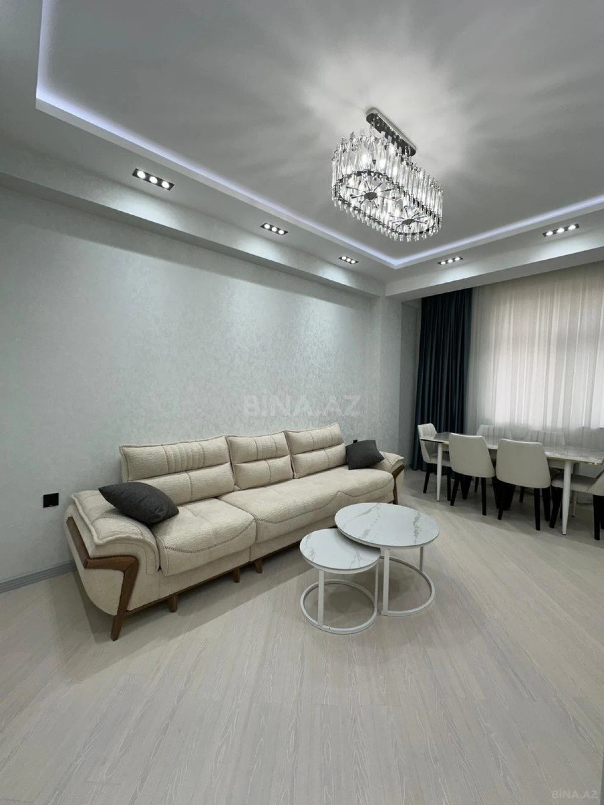 Satılır 2 otaqlı mənzil 54 m²