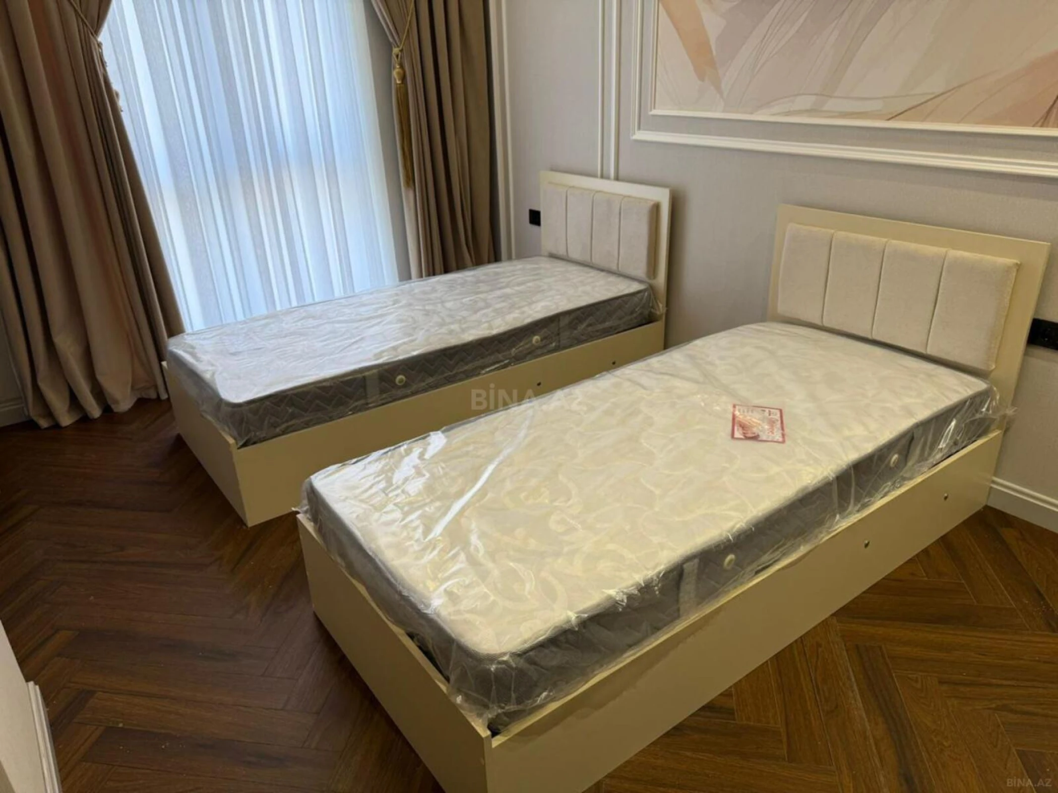 Kirayə verilir 3 otaqlı mənzil 135 m²