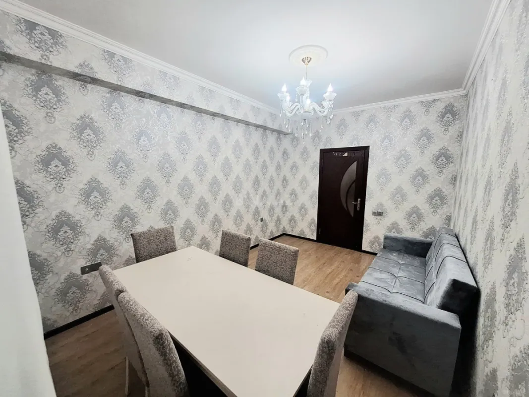 Kirayə verilir 2 otaqlı mənzil 62 m²