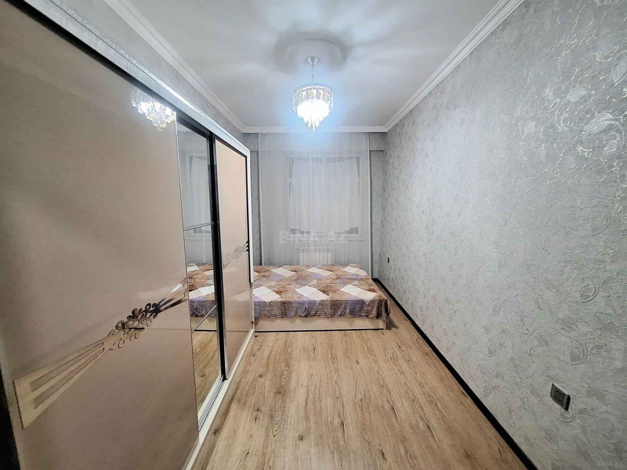 Kirayə verilir 2 otaqlı mənzil 62 m²