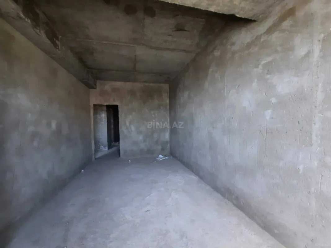 Satılır 3 otaqlı mənzil 136 m²