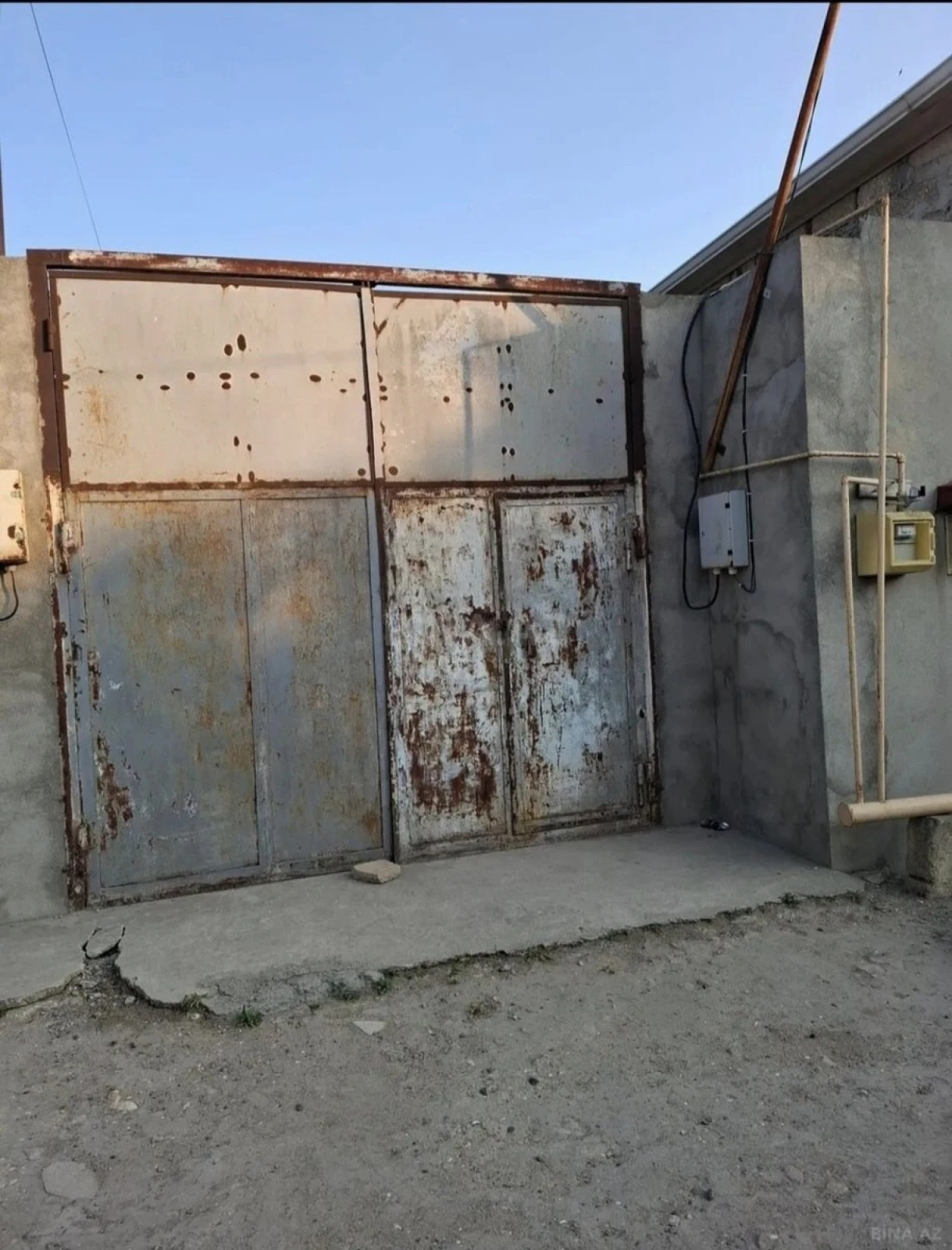 Satılır 4 otaqlı həyət evi 140 m²