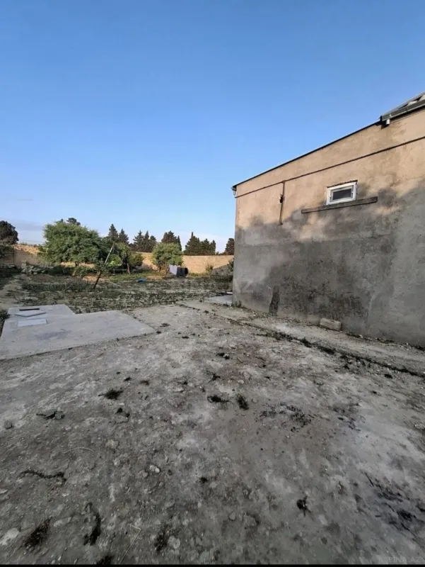 Satılır 4 otaqlı həyət evi 140 m²