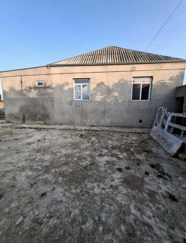 Satılır 4 otaqlı həyət evi 140 m²