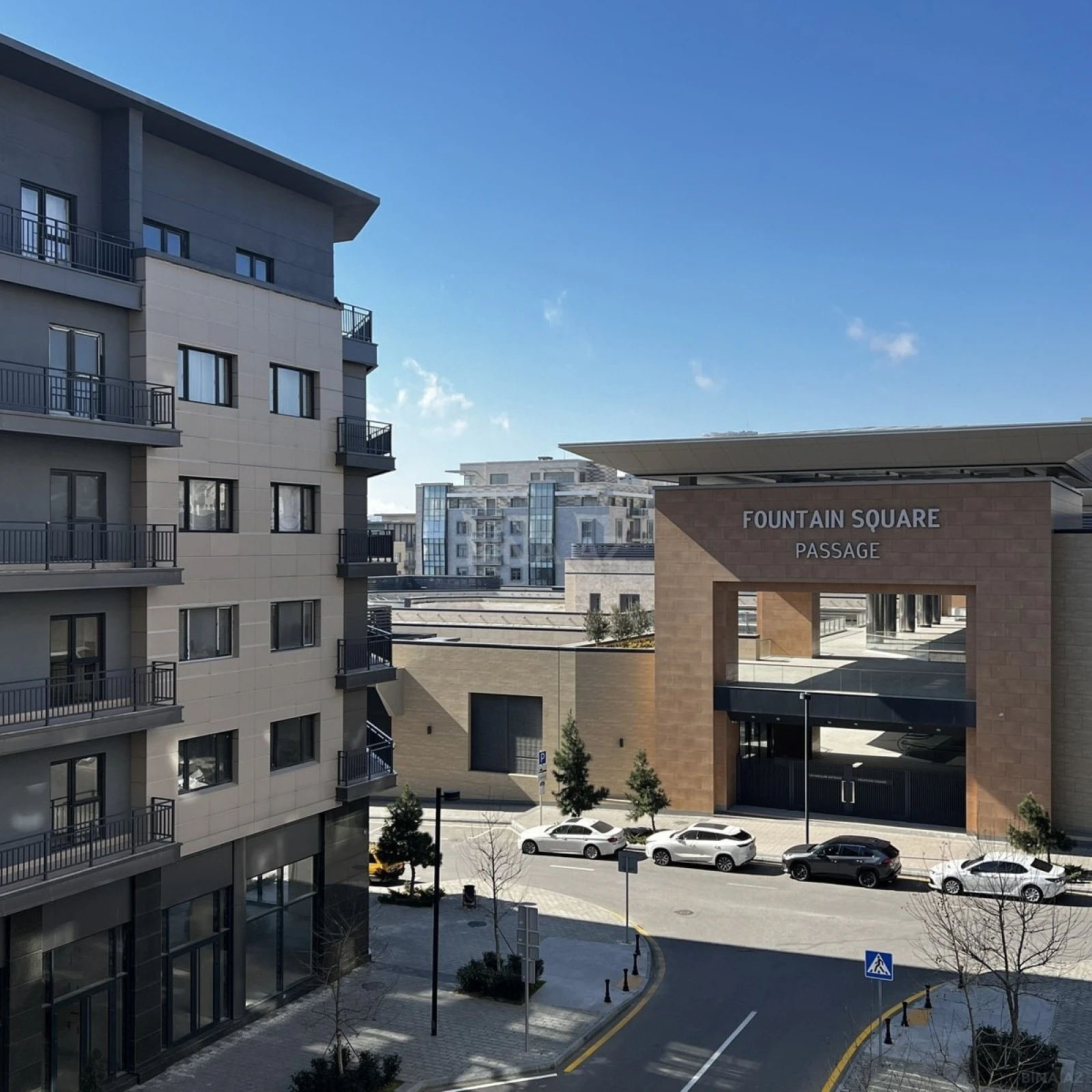 Satılır 3 otaqlı mənzil 128 m²