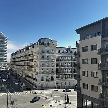 Satılır 3 otaqlı mənzil 128 m² — Bakı, Yeni Günəşli 3 otaq 128.00 m²