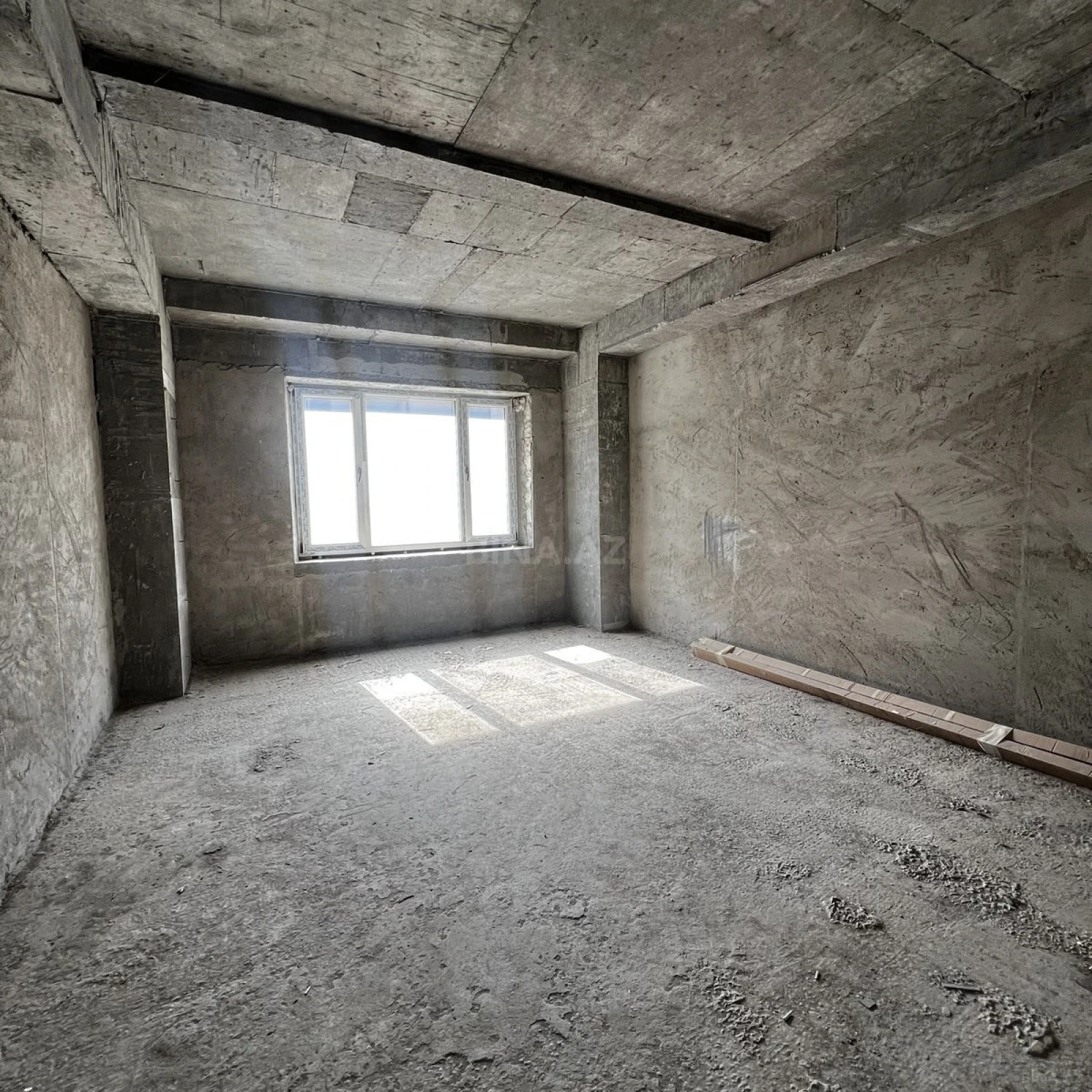 Satılır 3 otaqlı mənzil 128 m²