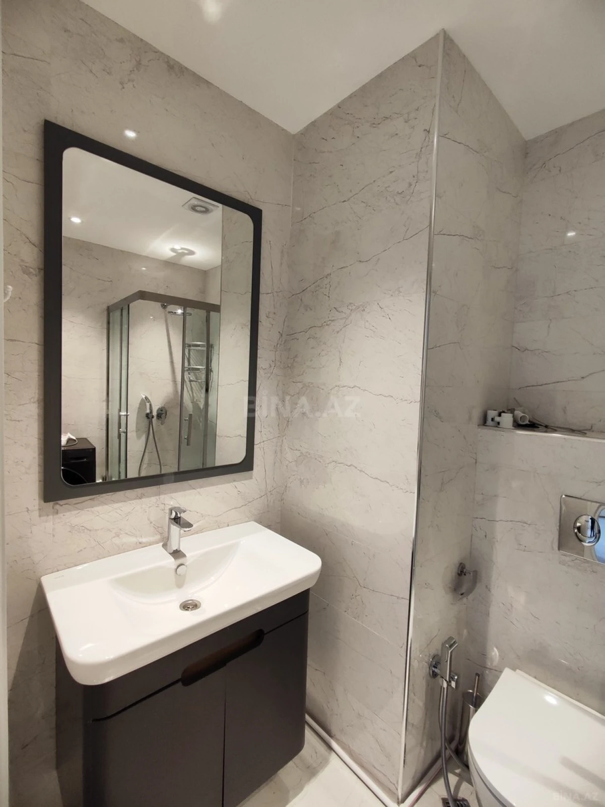 Kirayə verilir 3 otaqlı mənzil 84 m²