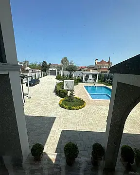 Kirayə verilir 5 otaqlı həyət evi 360 m²