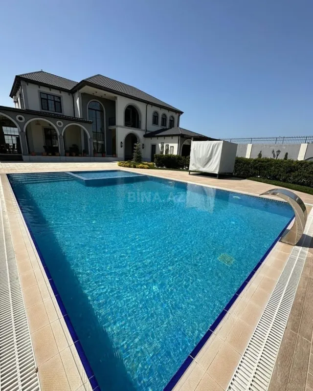 Kirayə verilir 5 otaqlı həyət evi 360 m²