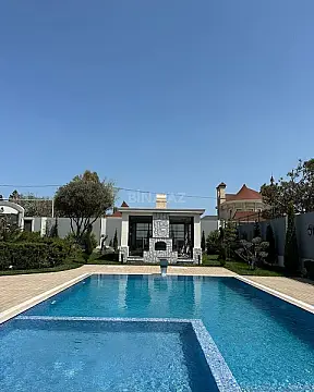 Kirayə verilir 5 otaqlı həyət evi 360 m²